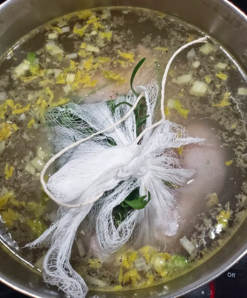 making chicken stock