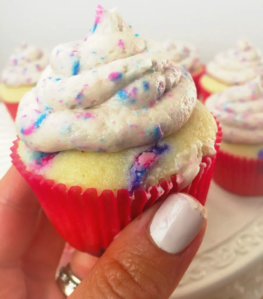 vanilla unicorn cupcakes with speckled unicorn buttercream