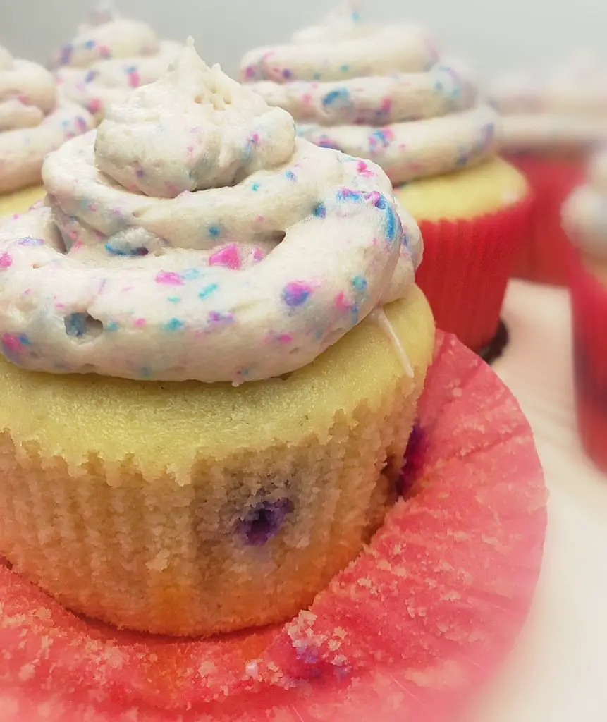 vanilla unicorn cupcakes with speckled unicorn buttercream