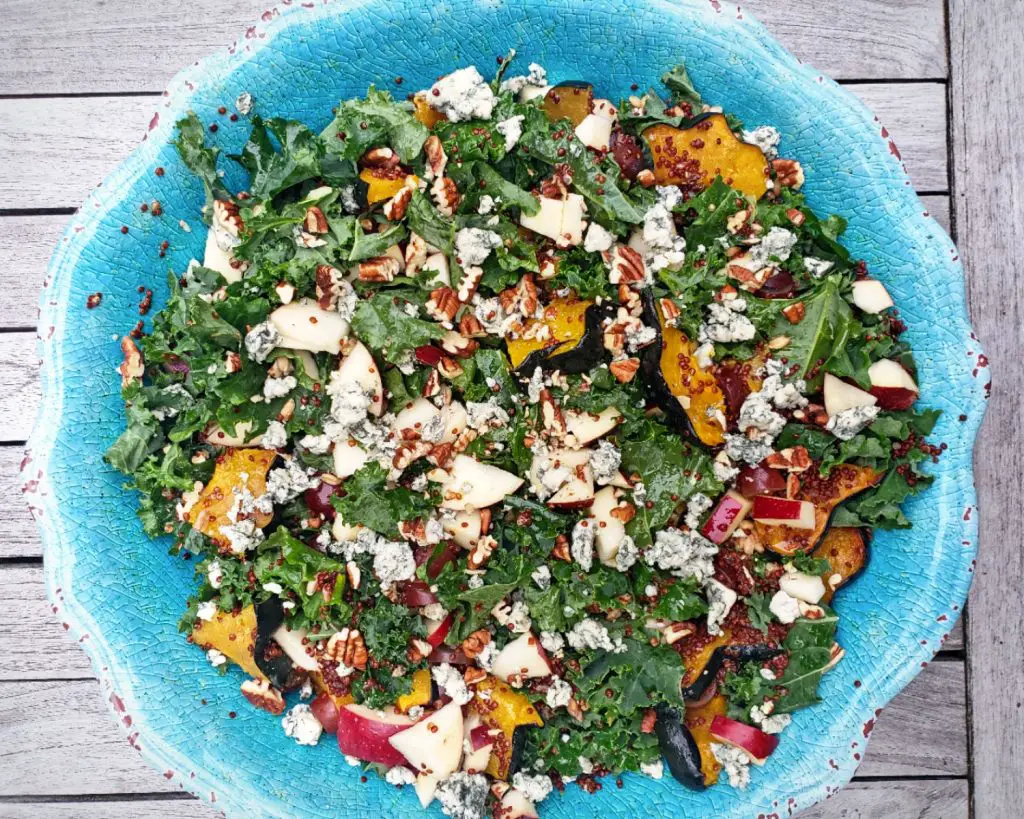 kale harvest salad squash, apples, grapes, quinoa, farro, blue cheese, chopped pecans