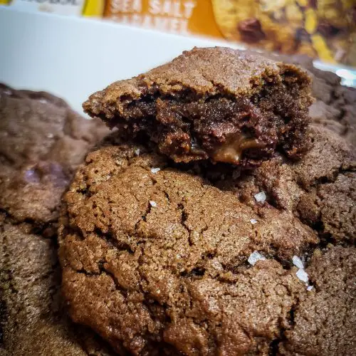 nestles tollhouse DOUBLE CHOCOLATE AND SEA SALT CARAMEL COOKIES