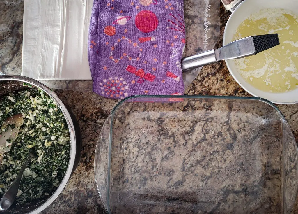 how to make greek spanakopita