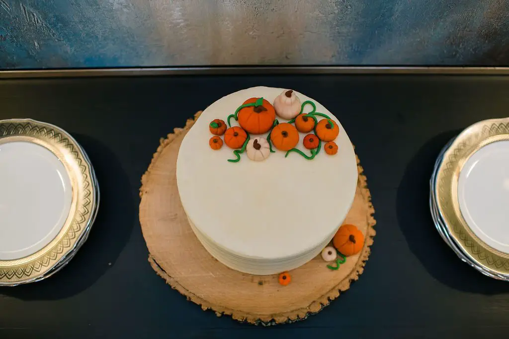 Pumpkin Spice cake with a Vanilla Buttercream frosting