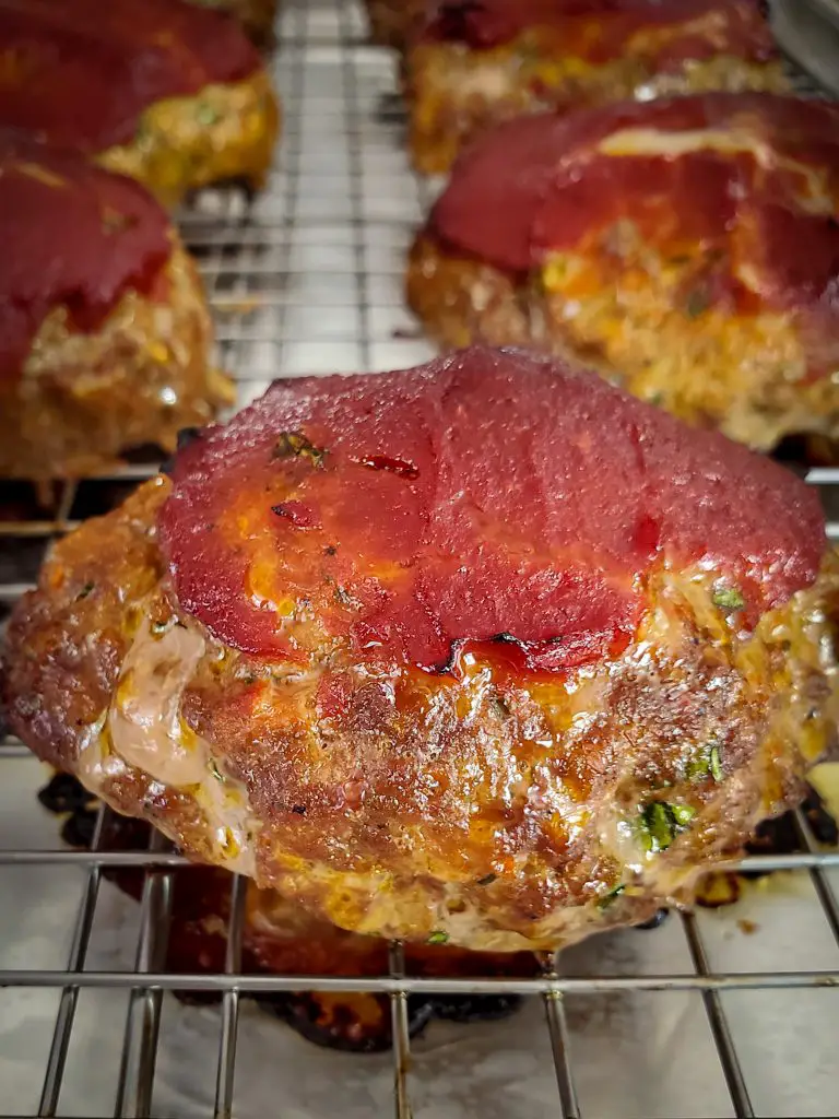 baked mini meatloaf with tomato glaze