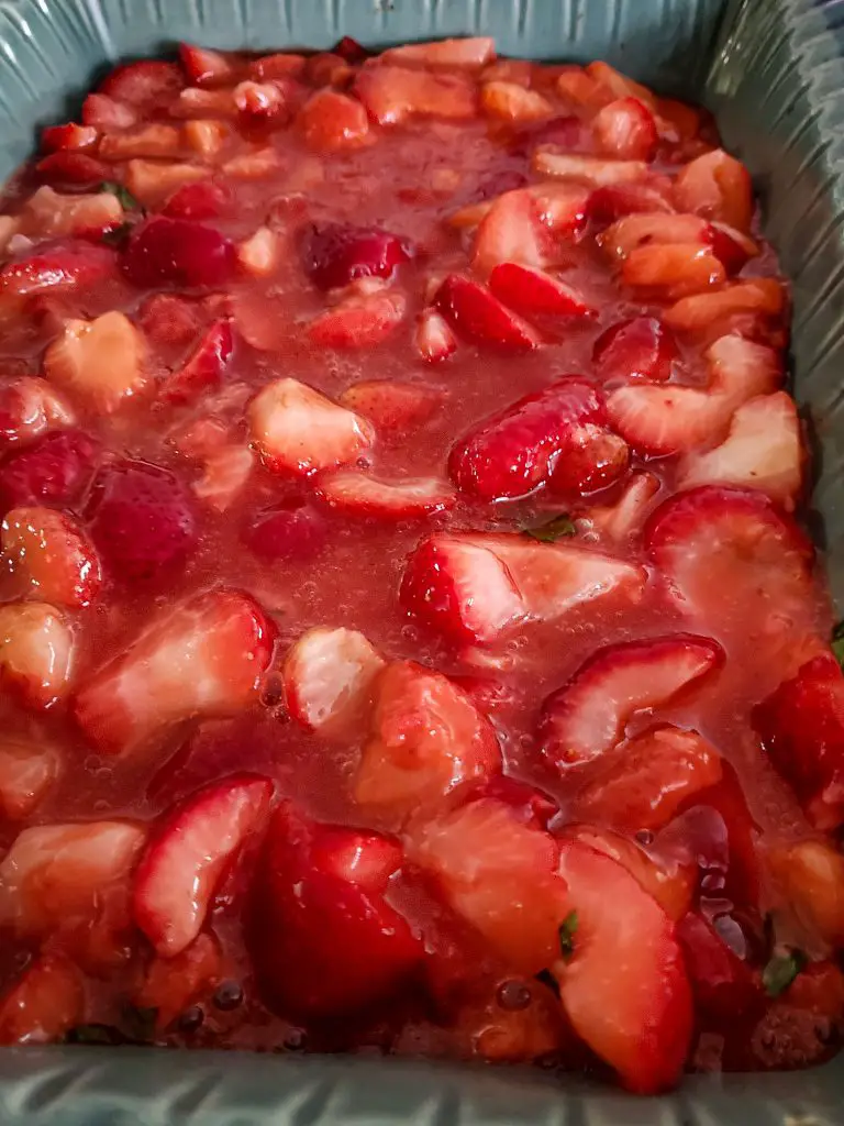 strawberry basil and bourbon filling for cobbler